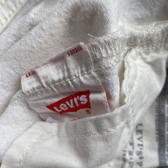 Levi's White Straight Leg Jeans Timeless Design - Picture 14 of 14
